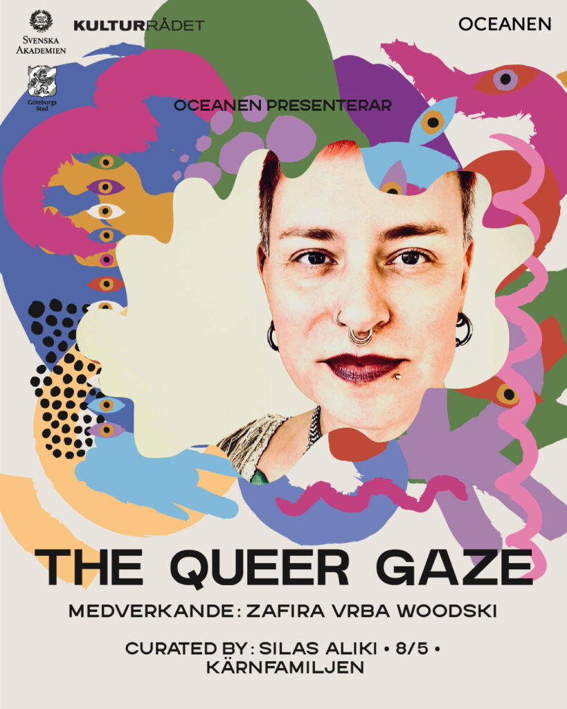 Porträtt på Zafira Vrba Woodski, ansikte i närbild omgivet av böljande illustrationer i lila, rosa, grönt och ljusblått. Svart text The Queer Gaze.